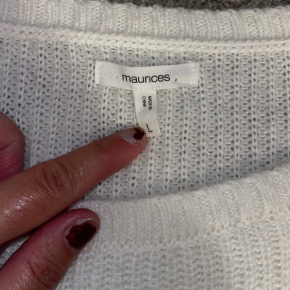 Maurices sweater size L - Picture 5 of 5